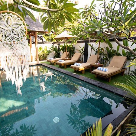 Rumah Singa - Holistic Healing Retreat 길리 아이르 외부 사진