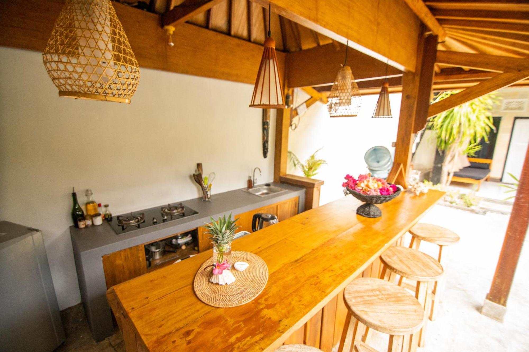Rumah Singa - Holistic Healing Retreat 길리 아이르 외부 사진