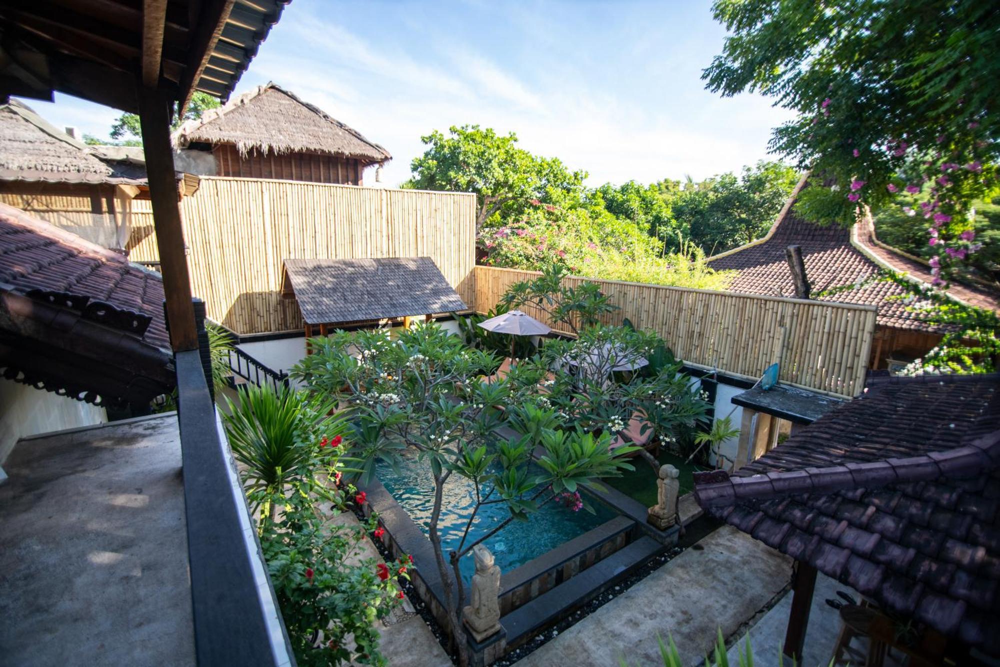 Rumah Singa - Holistic Healing Retreat 길리 아이르 외부 사진